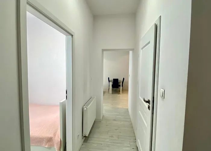 Stay99 Aparthotel 3*